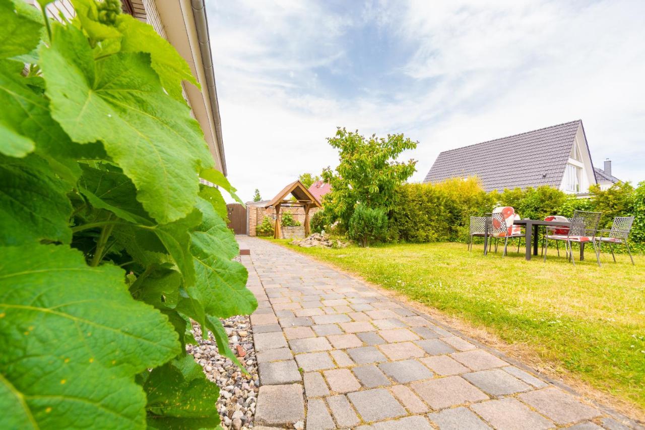 Ostsee Ferienwohnung Hummelhus Steinbeck Εξωτερικό φωτογραφία